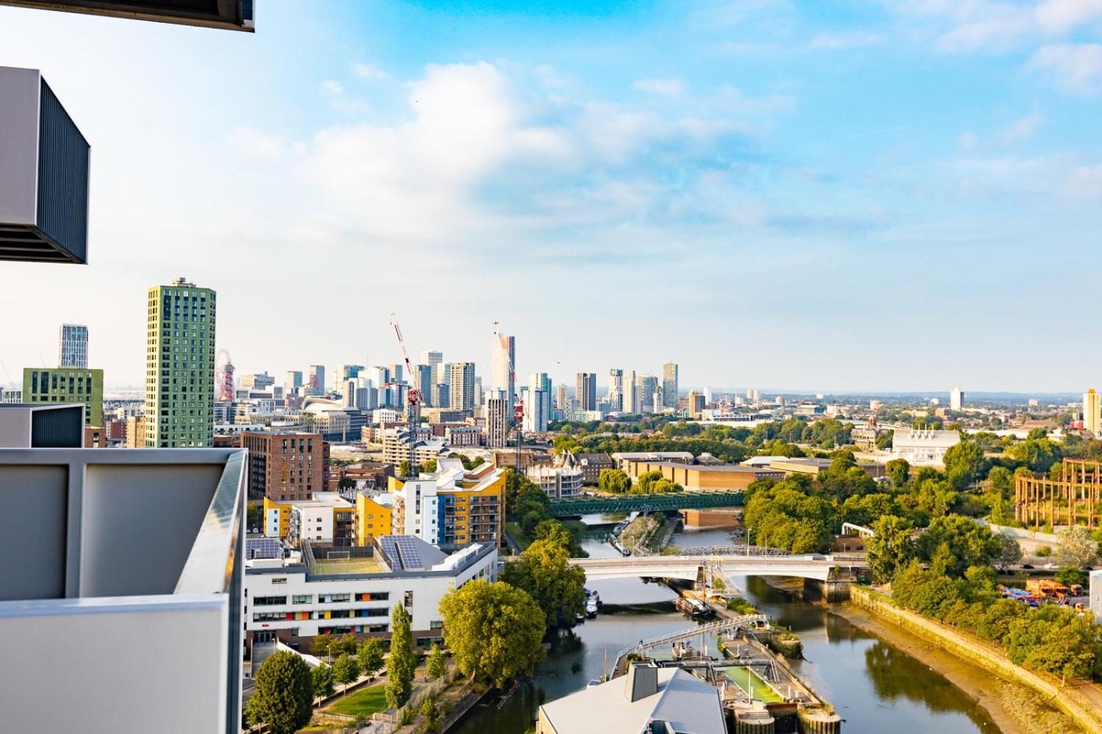 Luxury Apt Near Canary Wharf With Stunning Views London Eksteriør billede